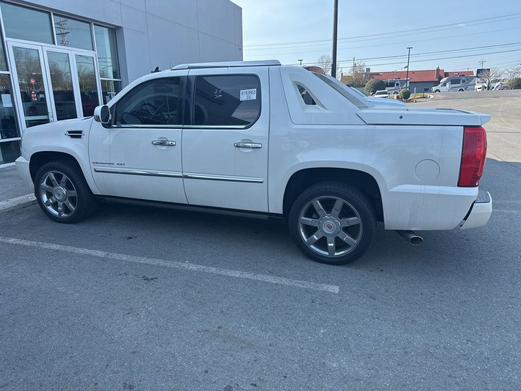 Used 2012 Cadillac Escalade EXT Premium image 6