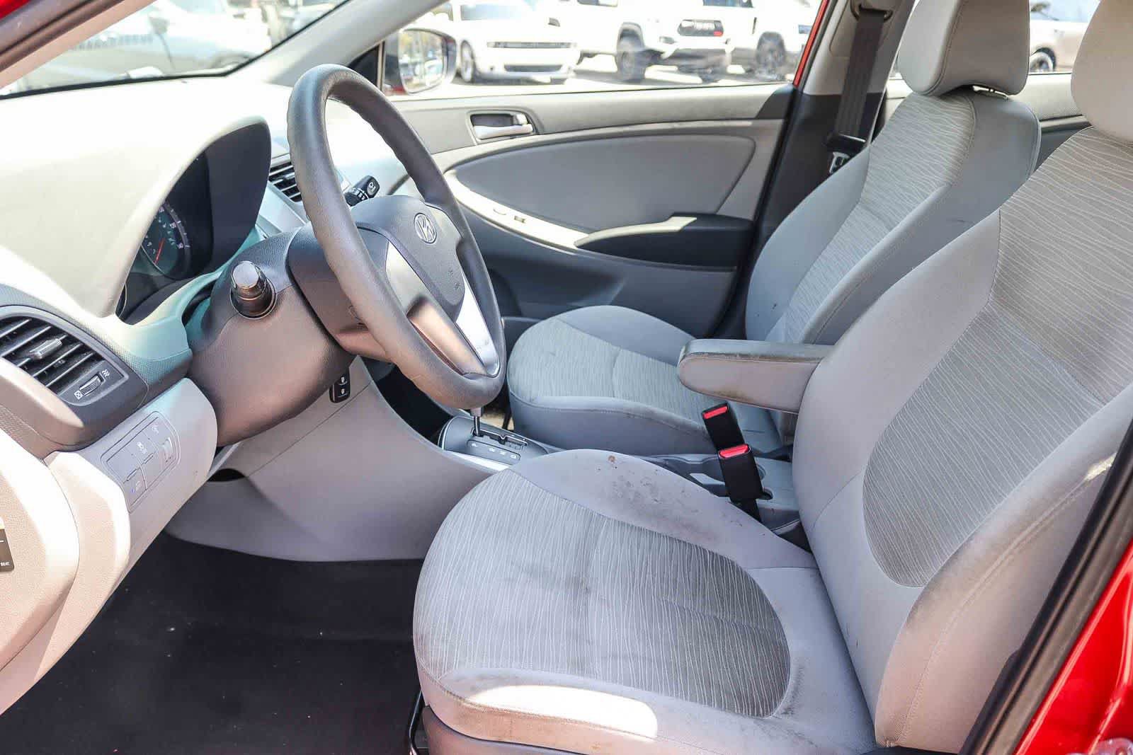 Used 2017 Hyundai Accent SE FWD image 18