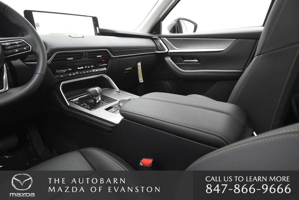 New 2025 MAZDA CX-70 Plug-In Hybrid w/ Premium Pkg image 24