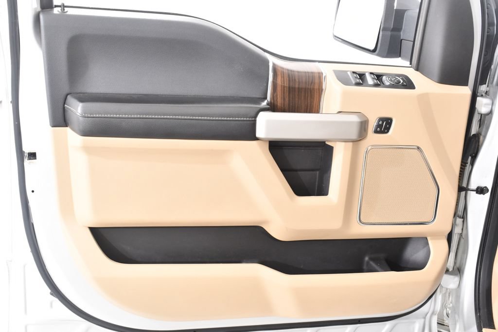 Used 2015 Ford F150 Lariat w/ Equipment Group 502A Luxury AWD/4WD image 25