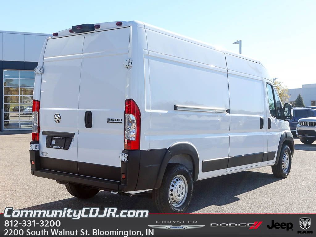 New 2026 RAM ProMaster 2500 w/ Convenience Group FWD image 8