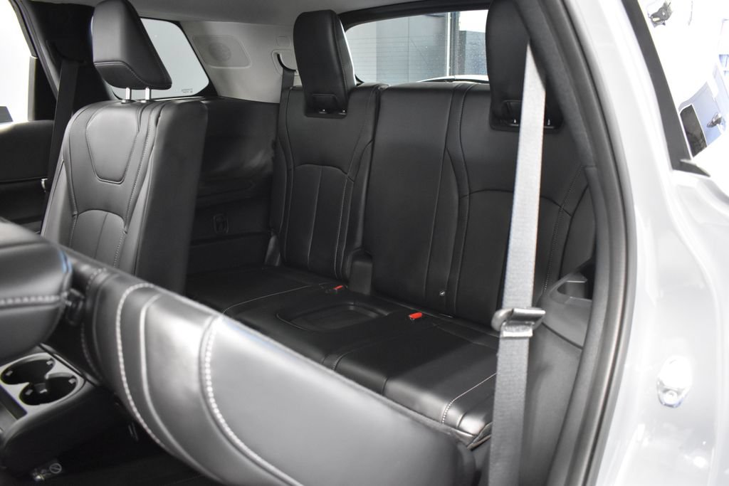 Used 2026 INFINITI QX60 Luxe w/ Cargo Package AWD/4WD image 39