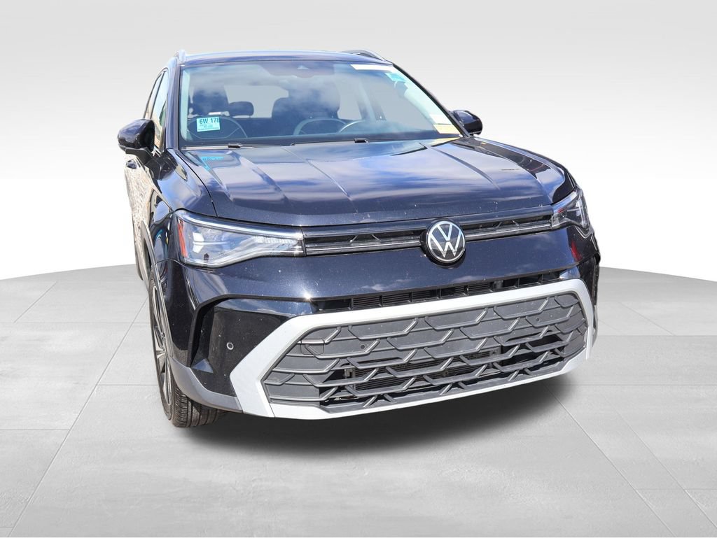 Used 2025 Volkswagen Taos SE AWD/4WD image 10