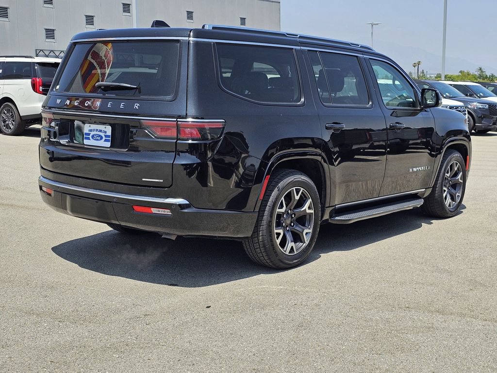 Used 2024 Jeep Wagoneer Series III AWD/4WD image 8