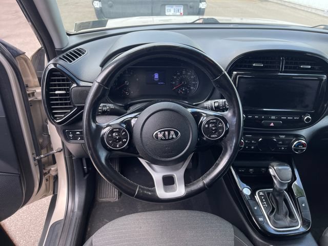Used 2020 Kia Soul EX FWD image 13
