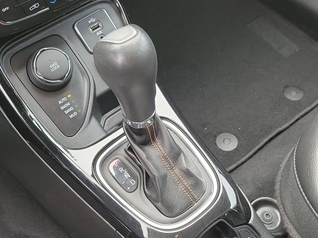 Used 2018 Jeep Compass Limited AWD/4WD image 17