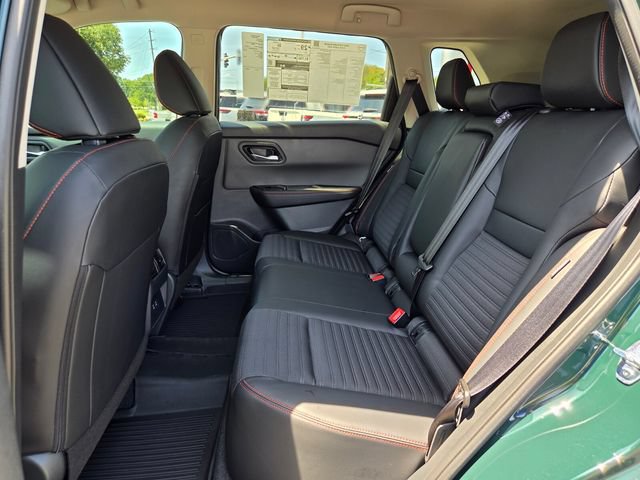 New 2026 Nissan Rogue SV AWD/4WD image 10