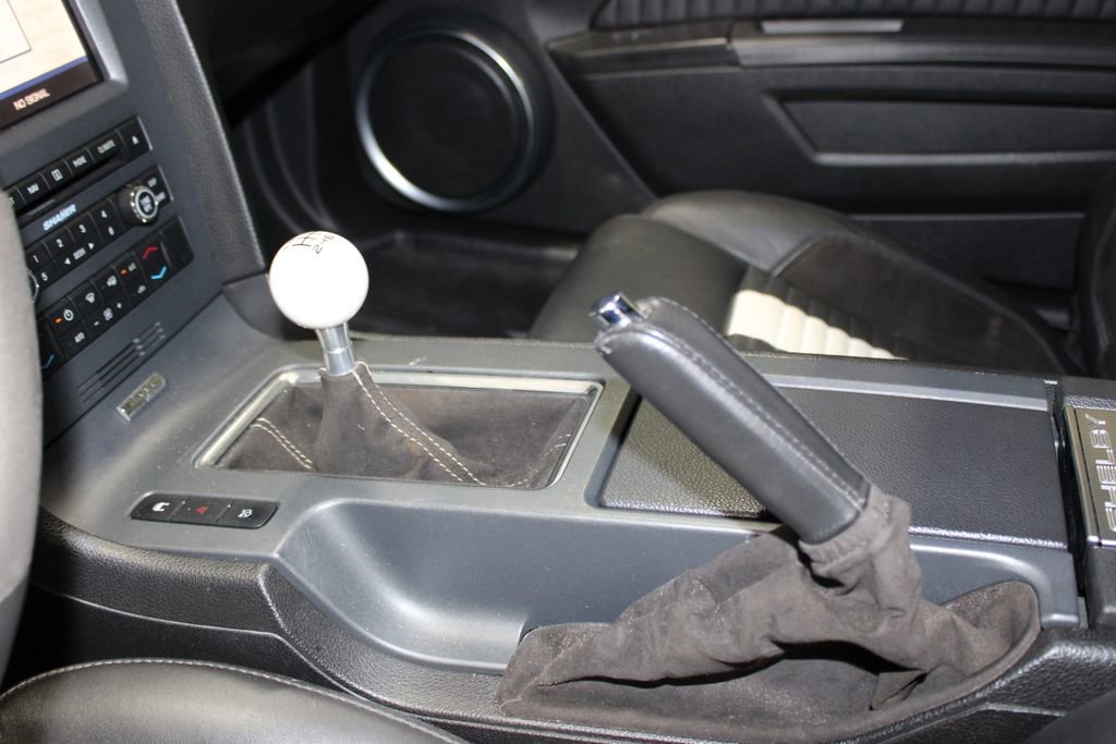 Used 2011 Ford Mustang Shelby GT500 w/ SVT Performance Pkg RWD image 43