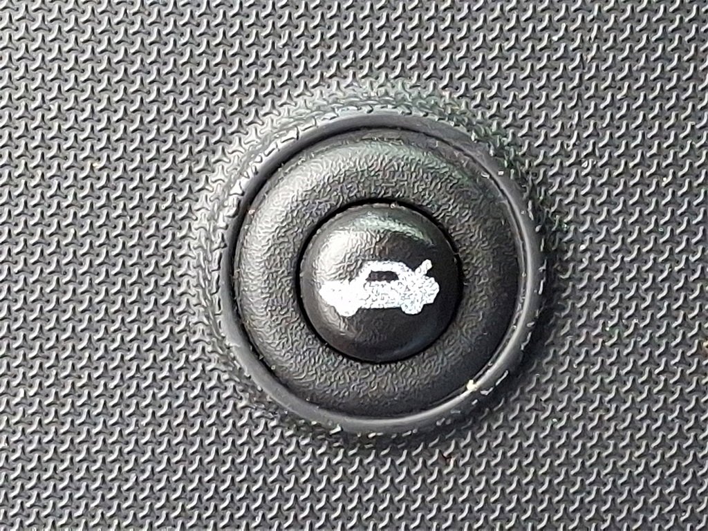 Used 2010 Dodge Avenger SXT image 23