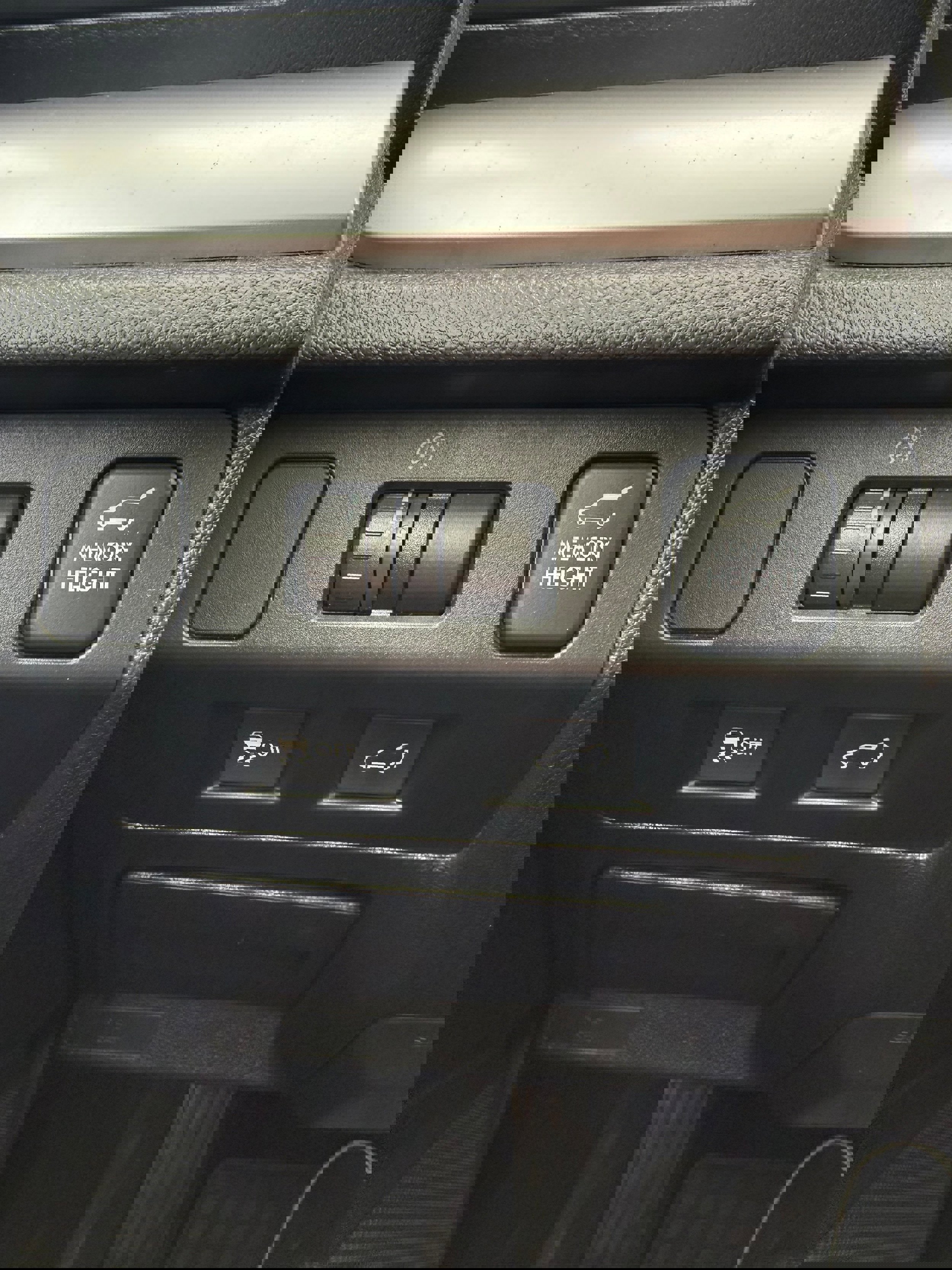 Used 2015 Subaru Forester 2.5i Limited image 14