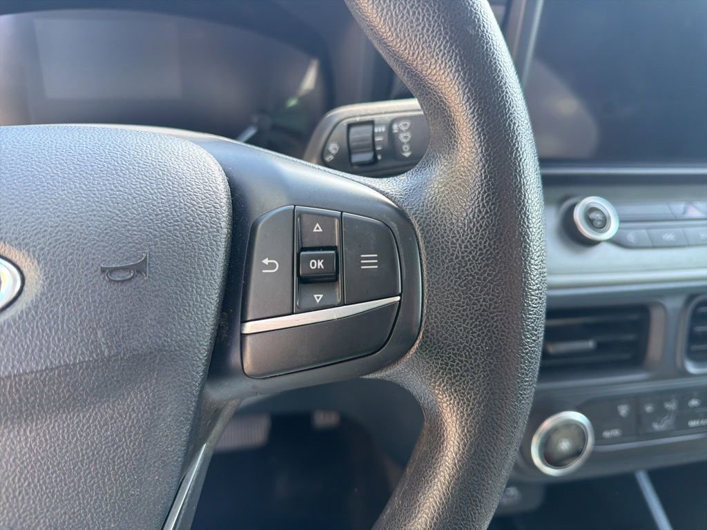 Used 2022 Ford Maverick XL image 11