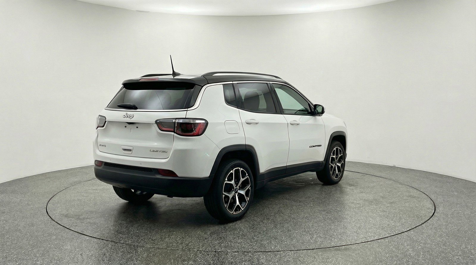 Used 2025 Jeep Compass Limited AWD/4WD image 9