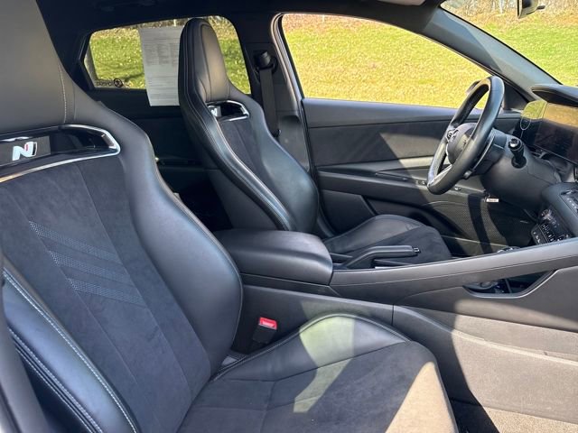 Used 2022 Hyundai Elantra N image 13