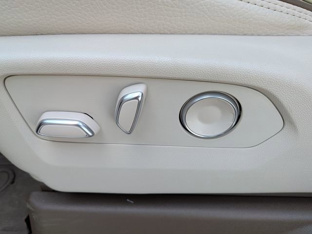 Used 2024 GMC Yukon Denali image 18