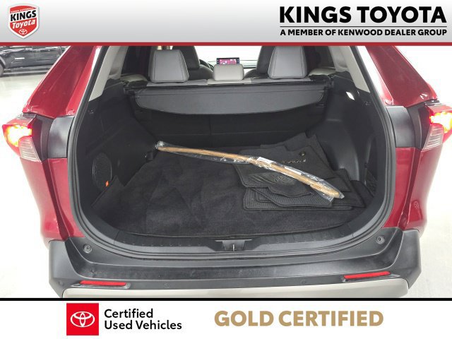 Certified 2022 Toyota RAV4 Limited AWD/4WD image 12