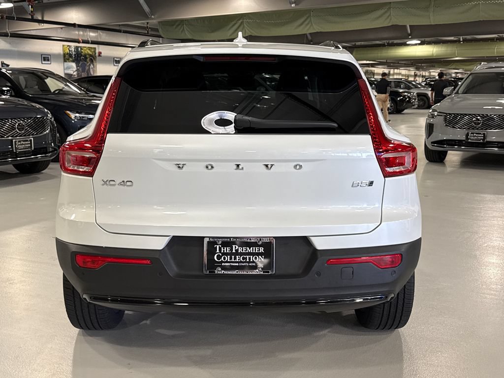 Used 2026 Volvo XC40 B5 Plus w/ Protection Package Premier AWD/4WD image 3