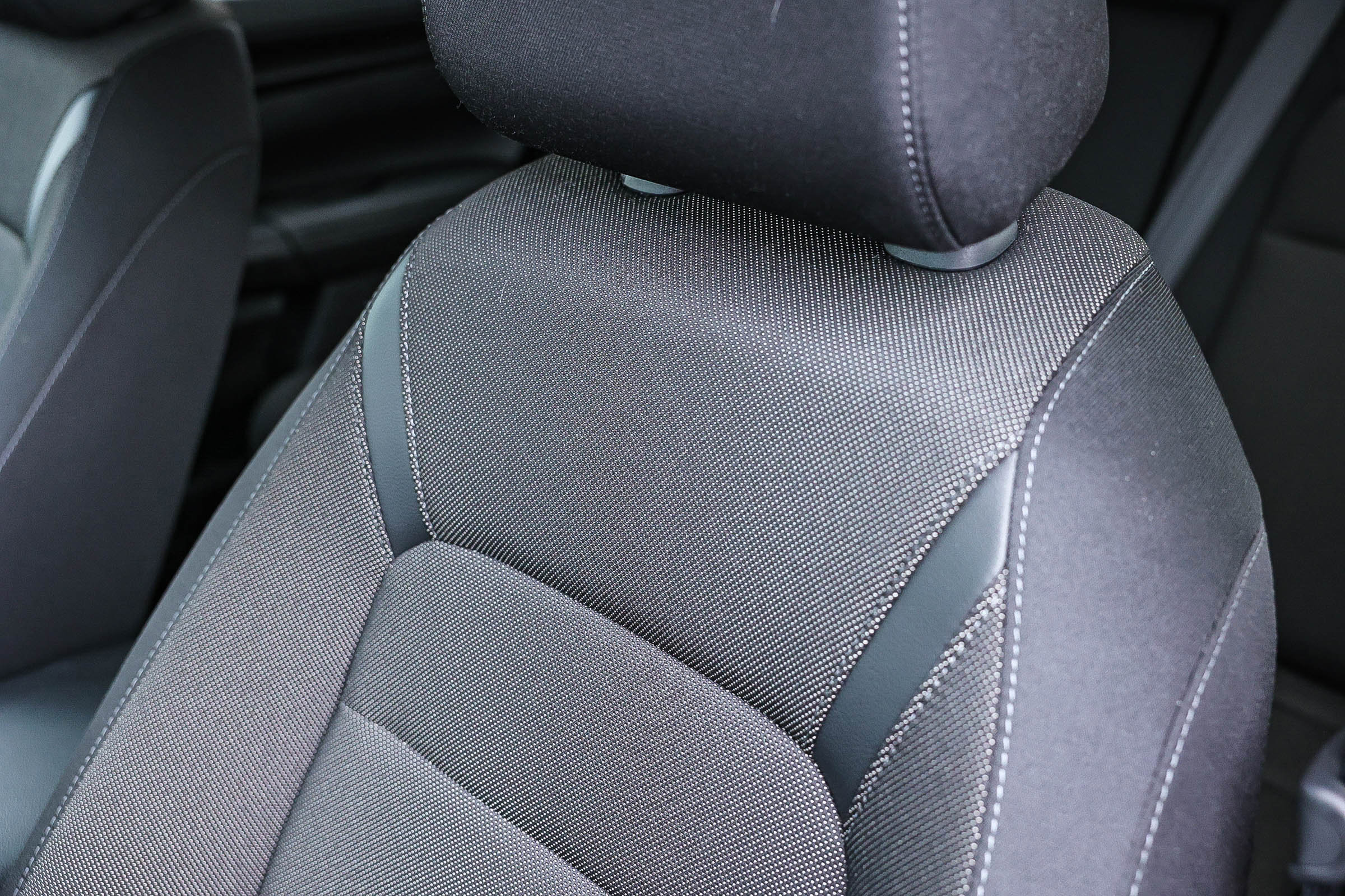 Used 2025 Honda CR-V LX image 30