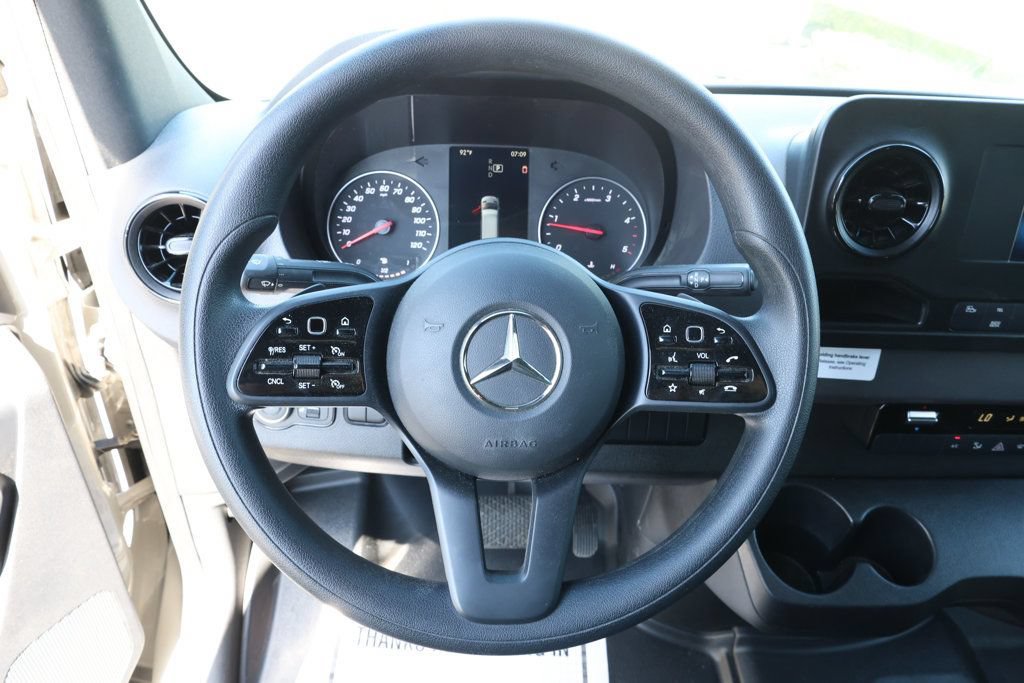Used 2024 Mercedes-Benz Sprinter 2500 image 11