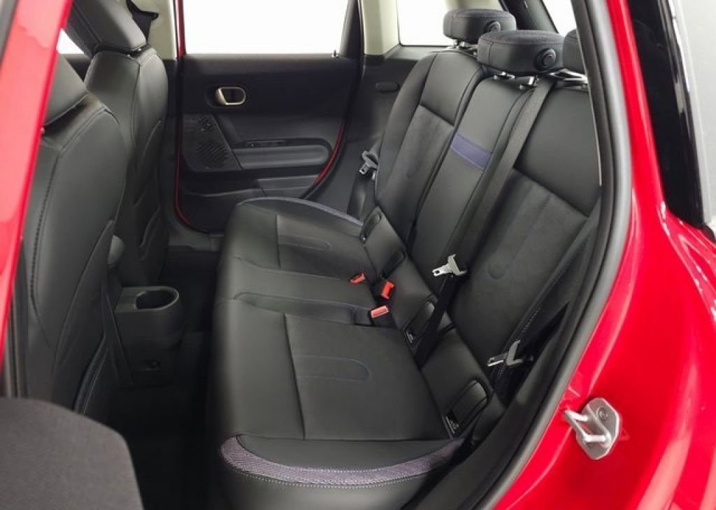 Used 2025 MINI Cooper S image 31
