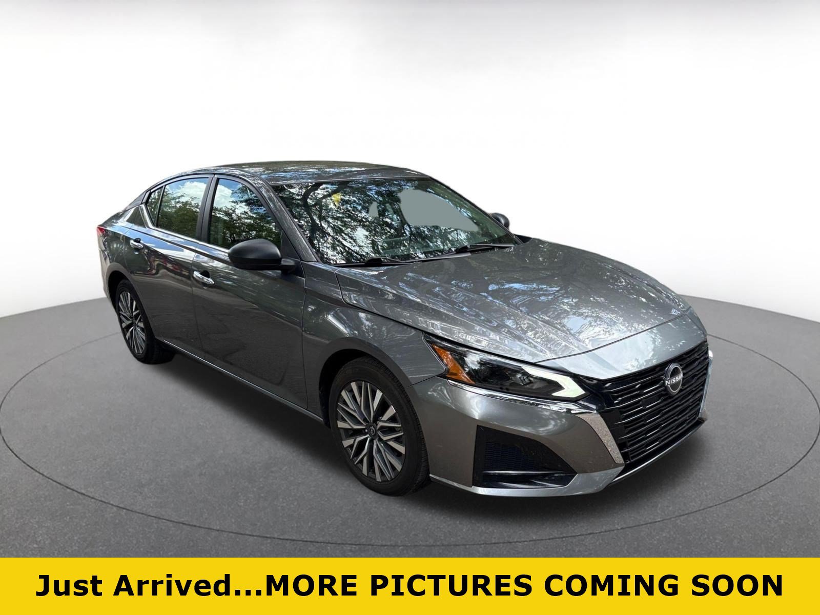 Used 2025 Nissan Altima 2.5 SV