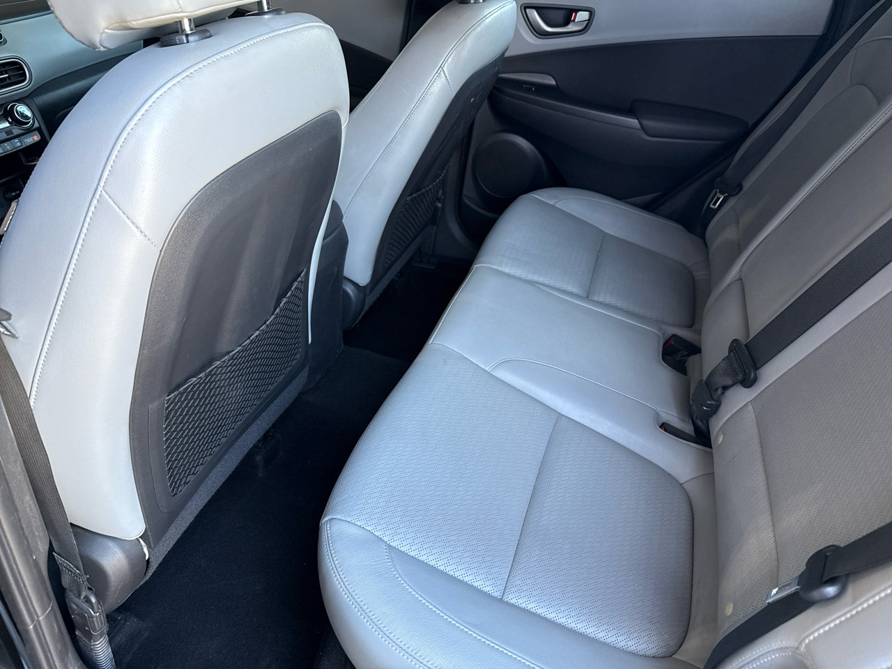 Used 2018 Hyundai Kona Limited image 44