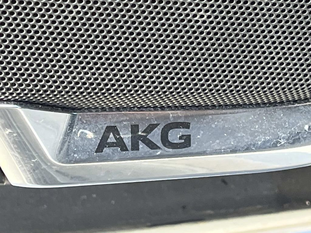 Used 2022 Cadillac Escalade Premium Luxury Platinum image 30