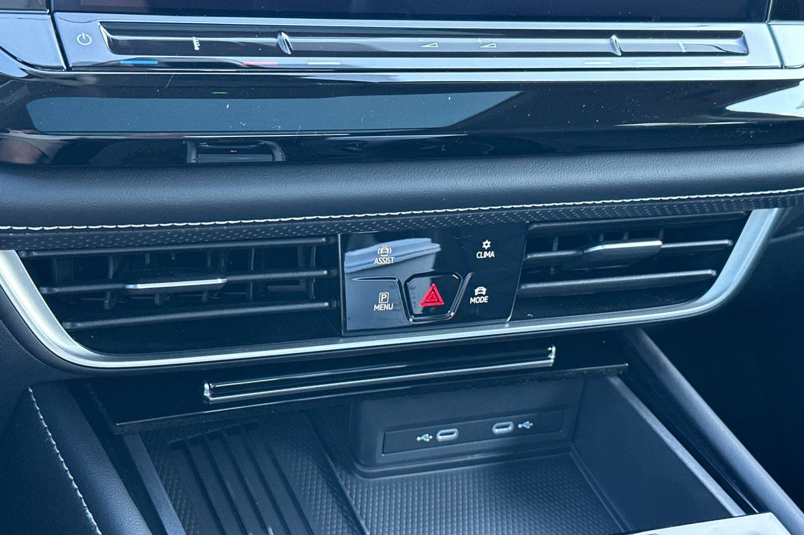 New 2025 Volkswagen Atlas SE image 20