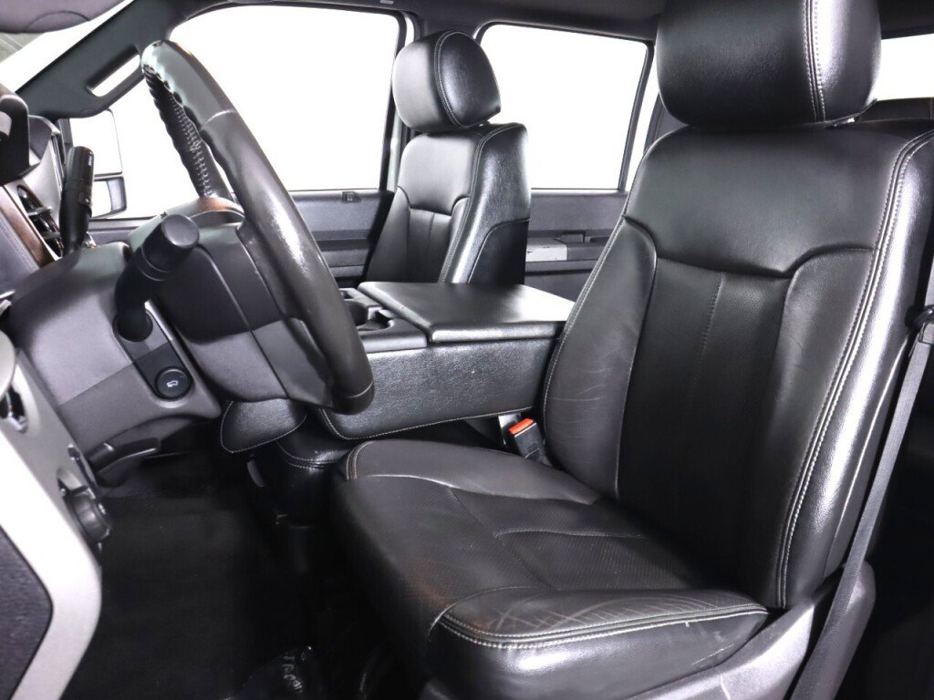 Used 2016 Ford F350 Lariat w/ Lariat Ultimate Package image 32