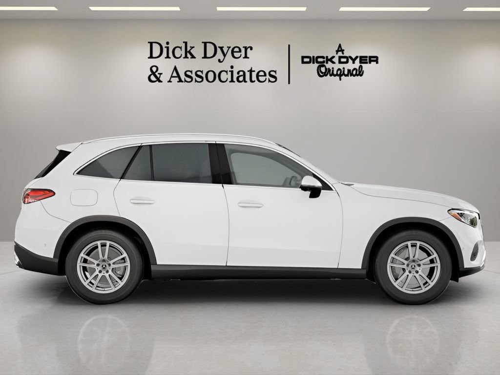 Used 2026 Mercedes-Benz GLC 300 image 6
