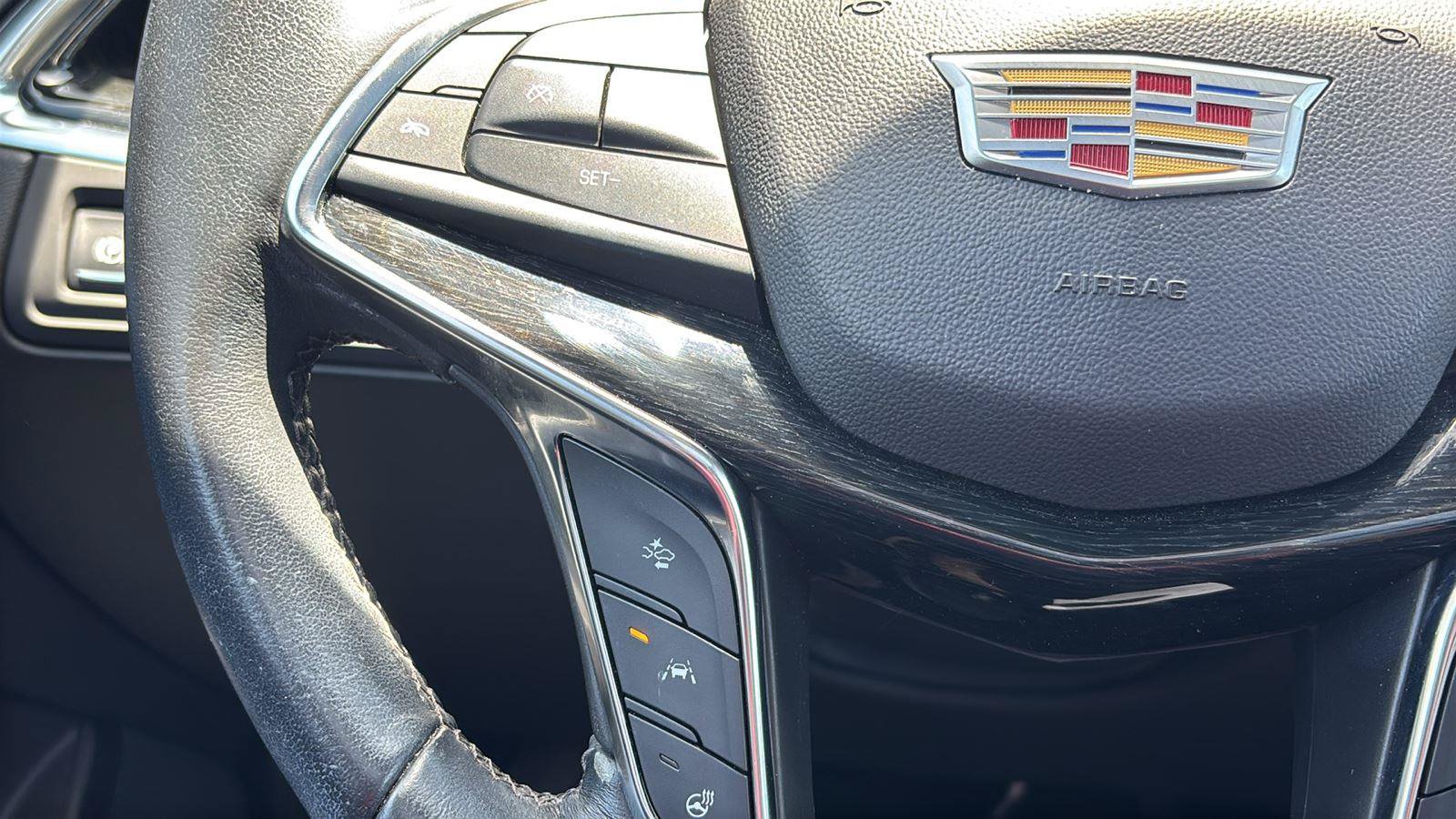 Certified 2023 Cadillac XT5 Premium Luxury FWD image 29