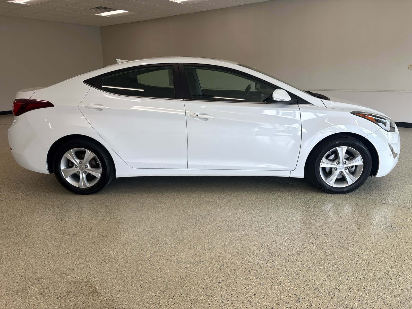 Used 2016 Hyundai Elantra Value Edition FWD image 4