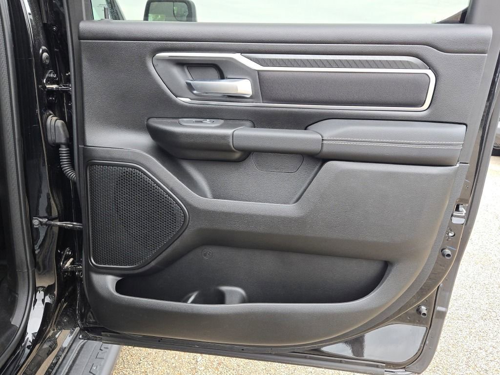 New 2026 RAM 1500 Big Horn AWD/4WD image 13