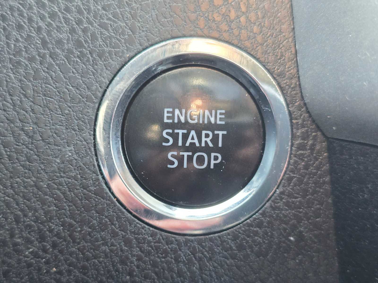 Used 2018 Toyota Highlander XLE image 34