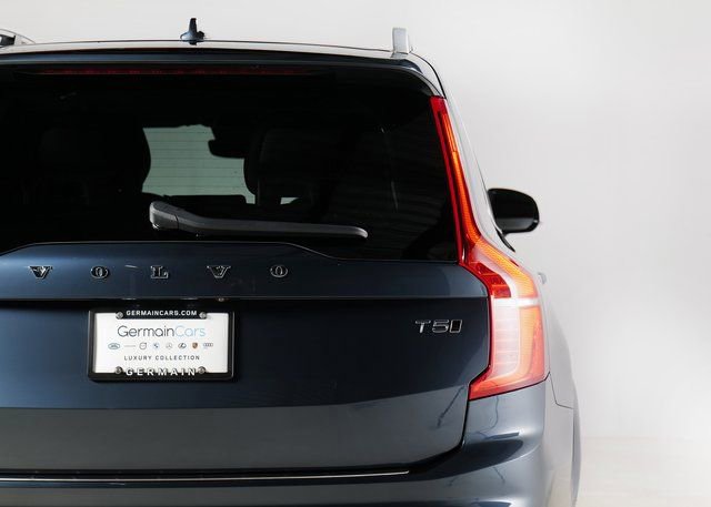 Used 2019 Volvo XC90 T5 Momentum w/ Multimedia Package image 8