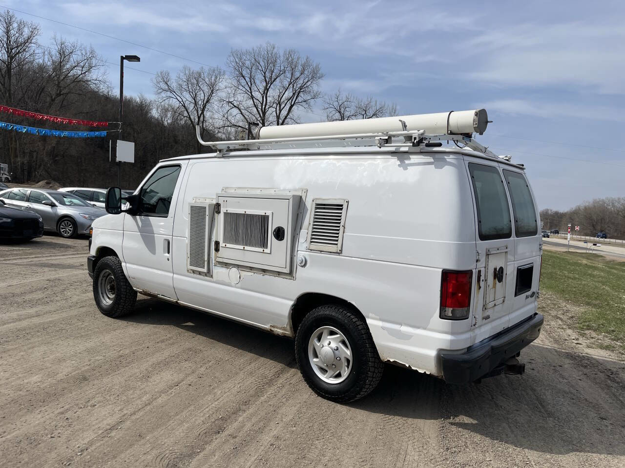 Used 2013 Ford E-250 and Econoline 250 image 11