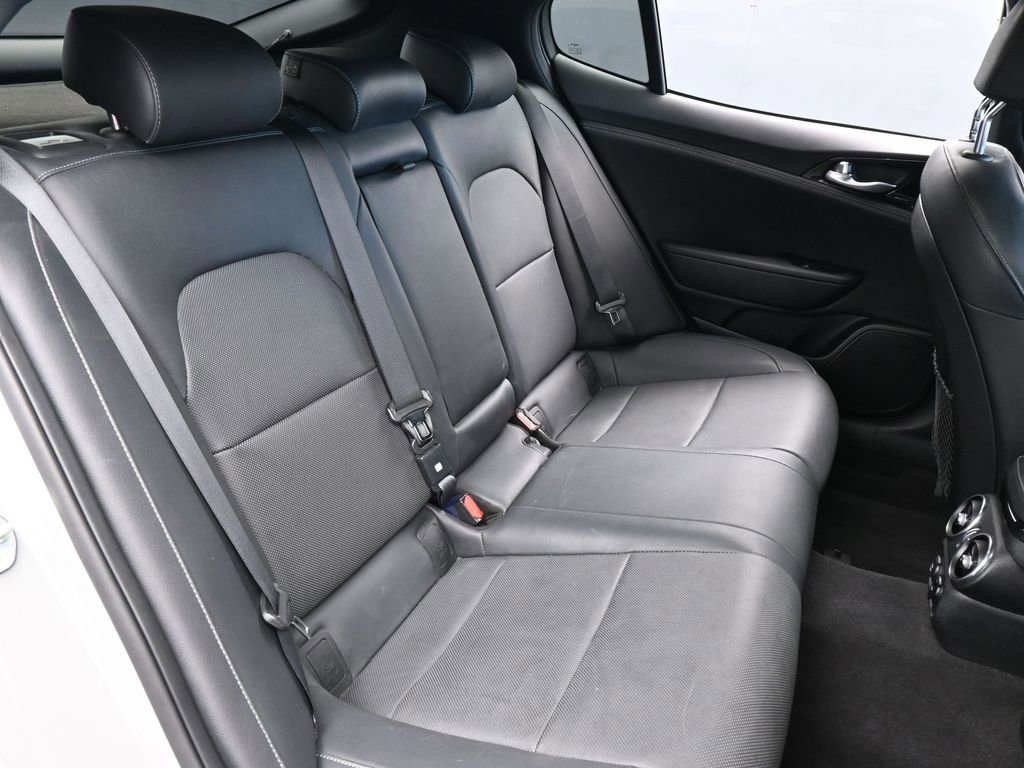 Used 2022 Kia Stinger GT-Line image 44