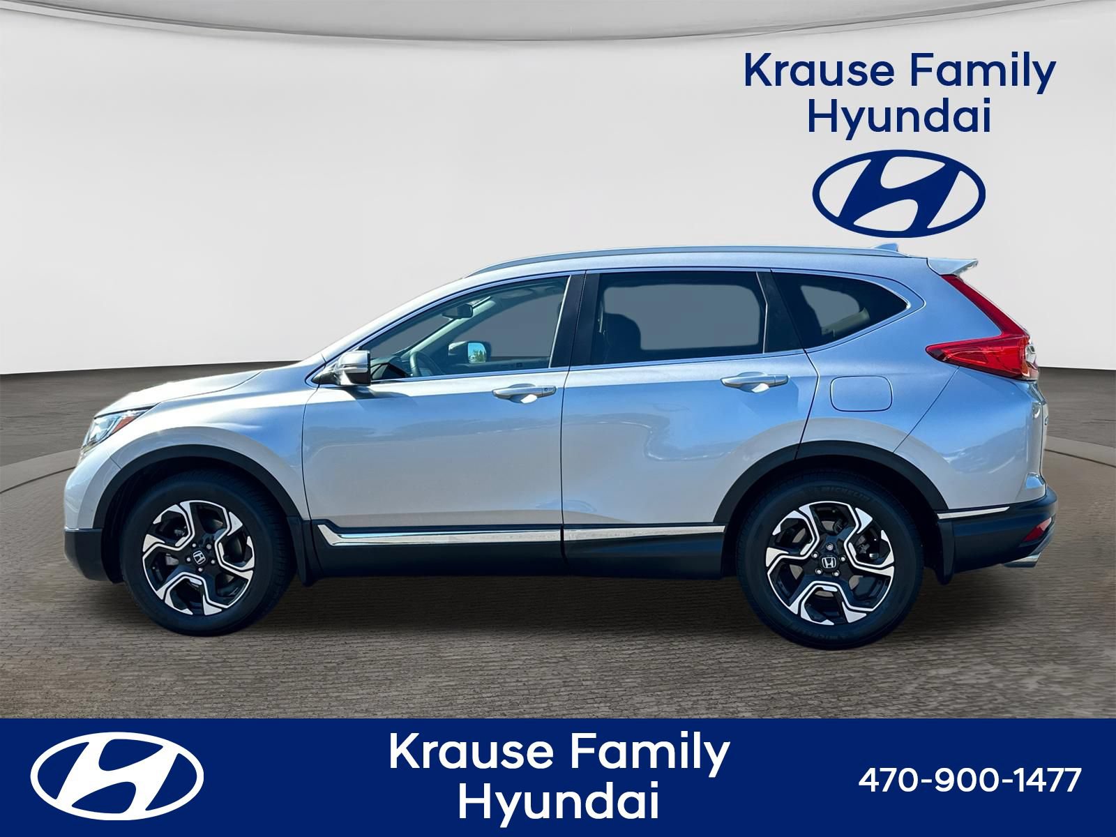 Used 2017 Honda CR-V Touring image 4