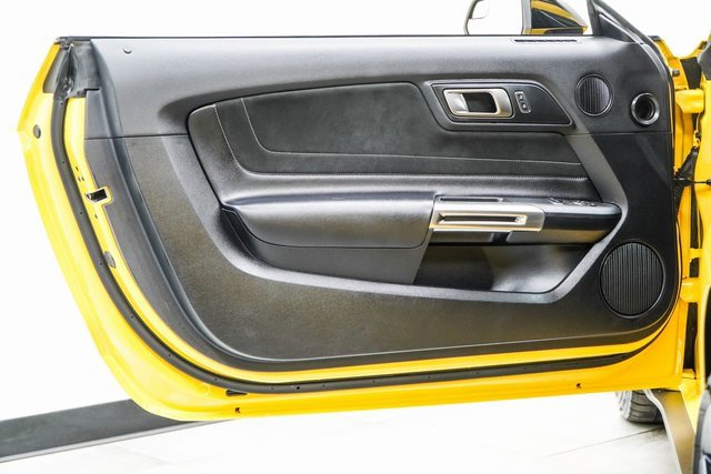 Used 2017 Ford Mustang Shelby GT350 w/ Electronics Package image 39