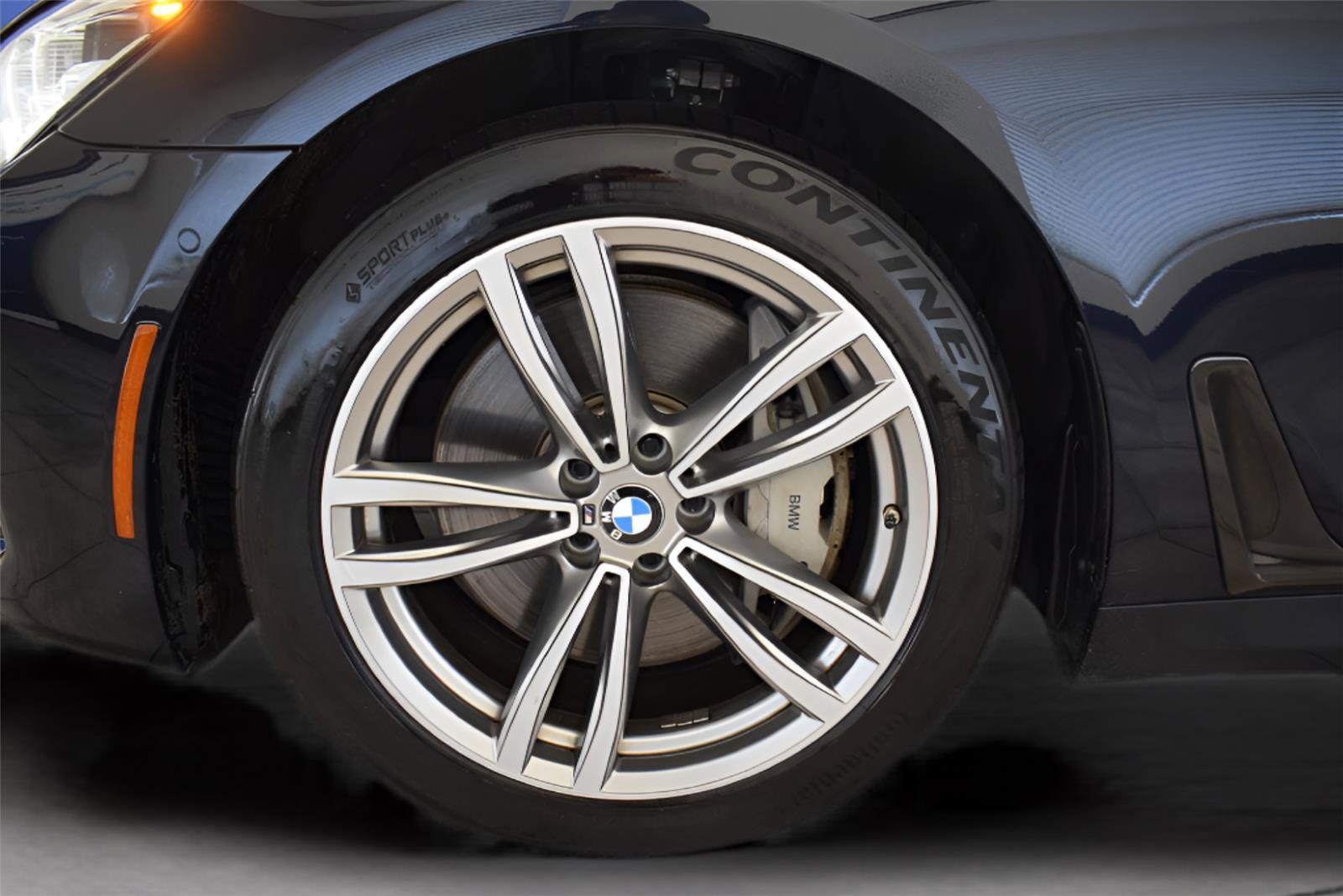 Used 2017 BMW 750i xDrive image 39