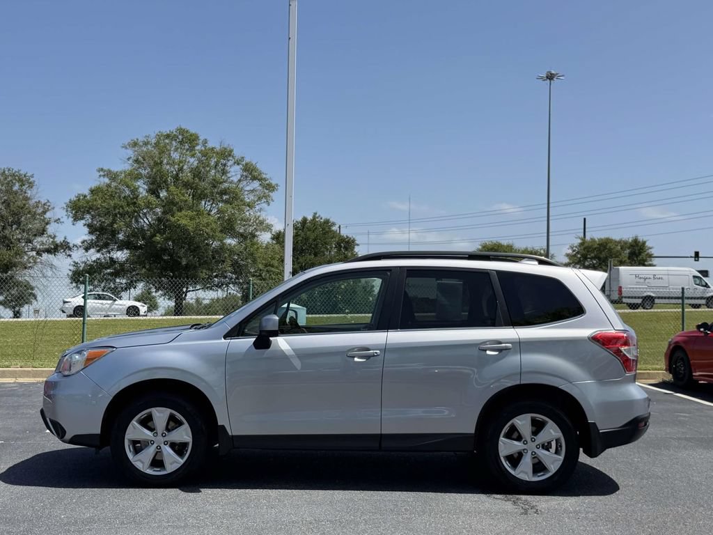 Used 2016 Subaru Forester 2.5i Limited AWD/4WD image 7