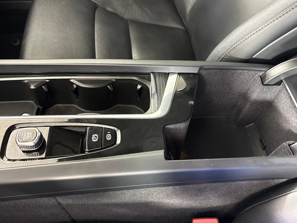 Used 2024 Volvo S60 B5 Core FWD image 40