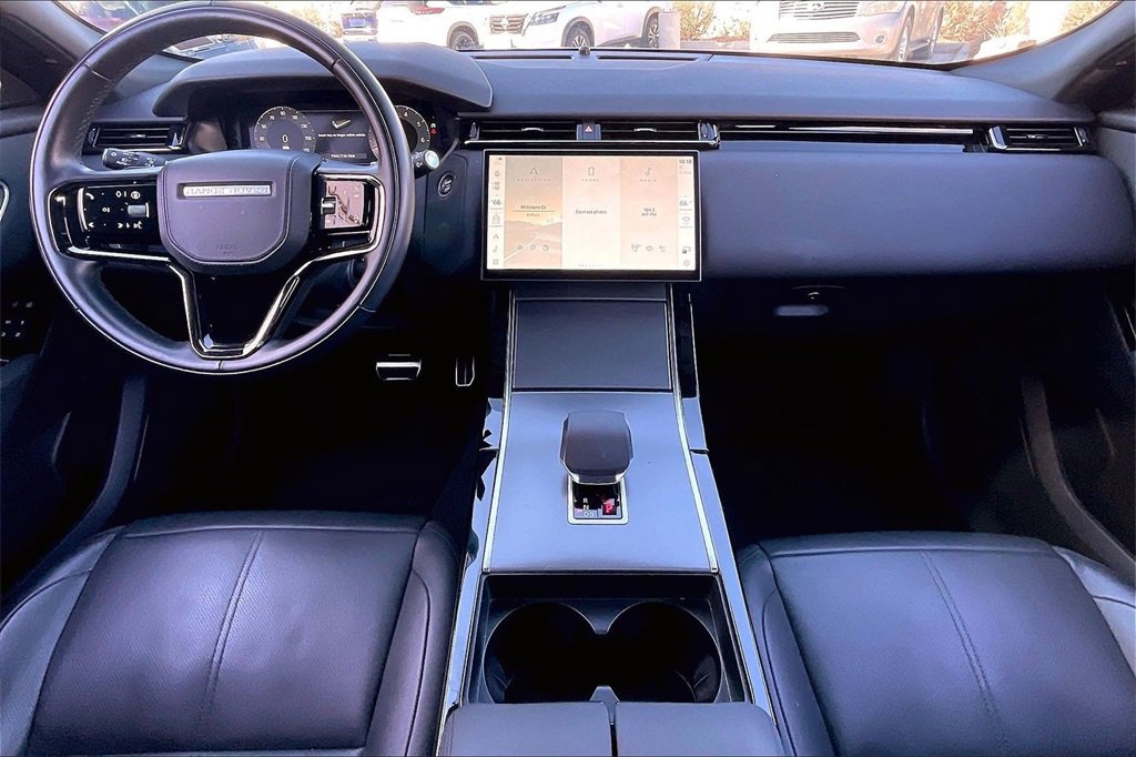 Used 2025 Land Rover Range Rover Velar Dynamic SE image 16