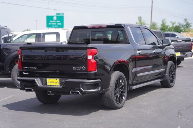 Used 2022 Chevrolet Silverado 1500 High Country w/ High Country Premium Package AWD/4WD image 6