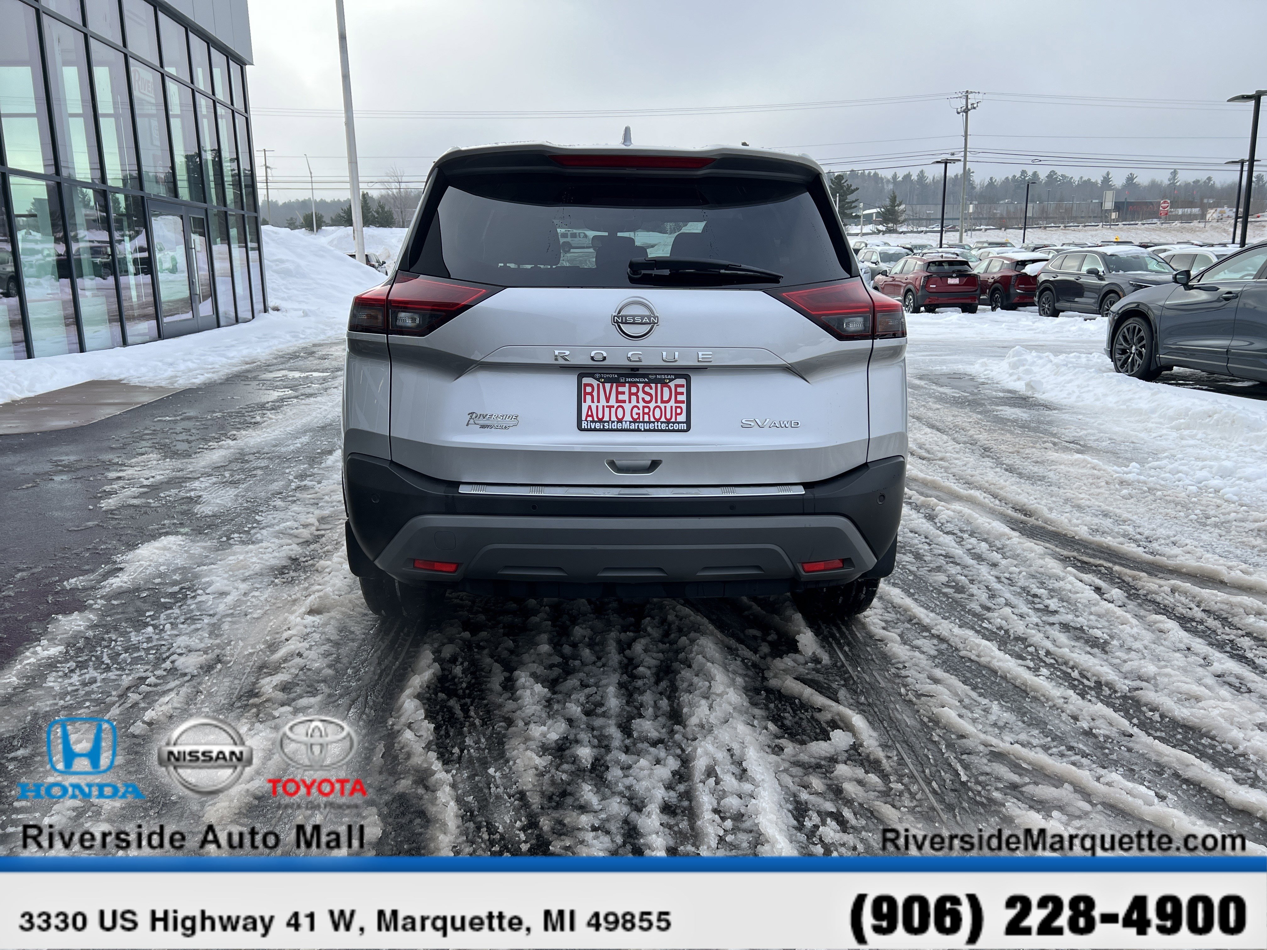 Used 2023 Nissan Rogue SV image 7