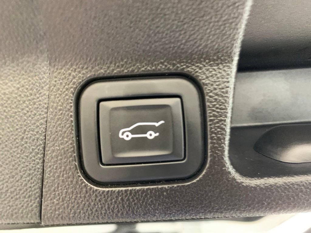 Used 2023 GMC Acadia SLT AWD/4WD image 18
