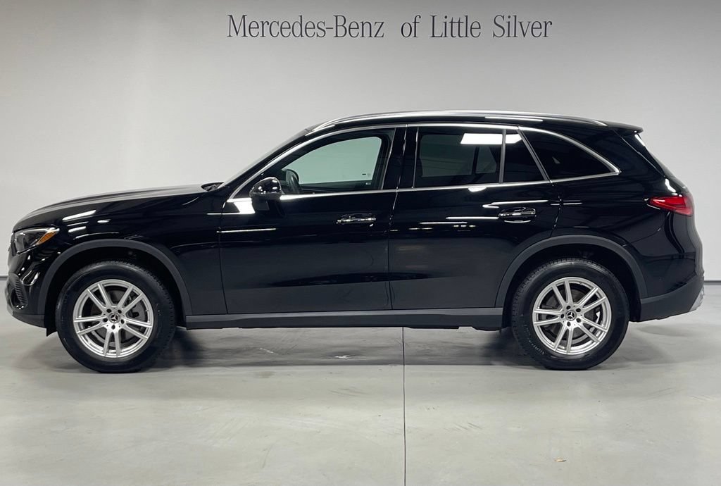Certified 2023 Mercedes-Benz GLC 300 4MATIC image 2