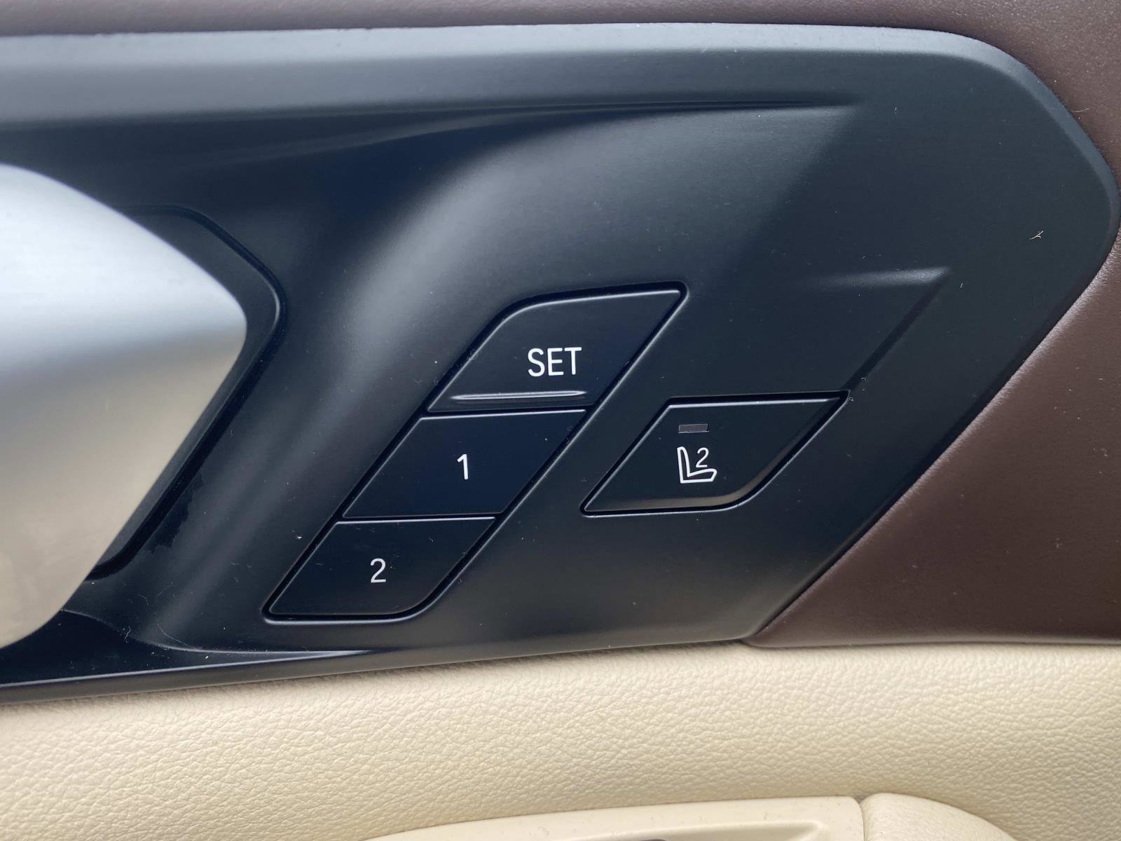 Used 2019 BMW X5 xDrive40i w/ Premium Package 2 image 17