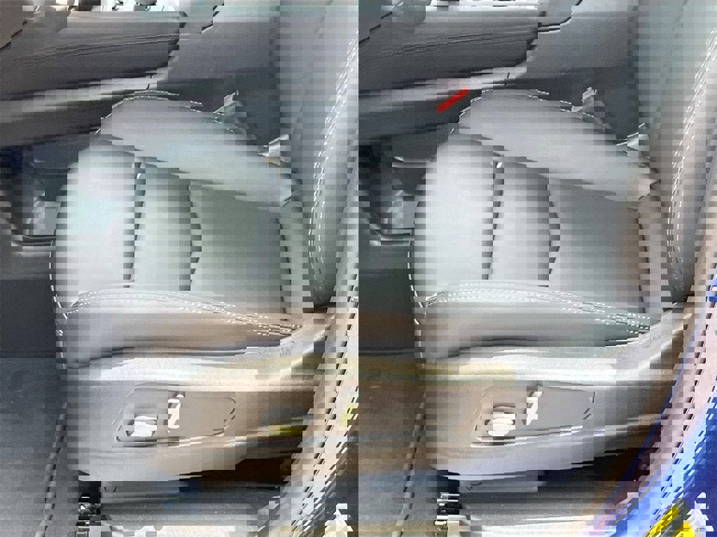 New 2025 Cadillac XT5 Luxury image 20