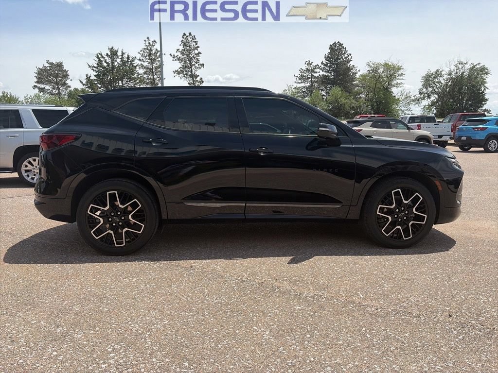 Used 2023 Chevrolet Blazer RS w/ Driver Confidence II Package AWD/4WD image 4