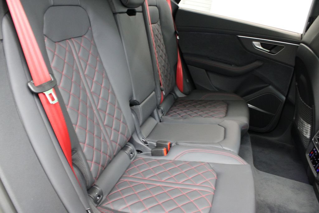 New 2026 Audi SQ8 Prestige AWD/4WD image 21